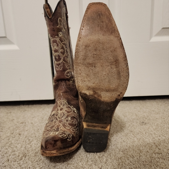 Corral Teen Bown Distressed Leather Cowboy Boots Style A1116 size 6.5 - Picture 8 of 8
